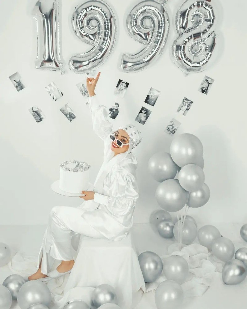 Silver Number 8 Balloon 40 Inch, 8th Birthday Party Decorations for Children, Giant 8 Foil Balloon for Party Supplies