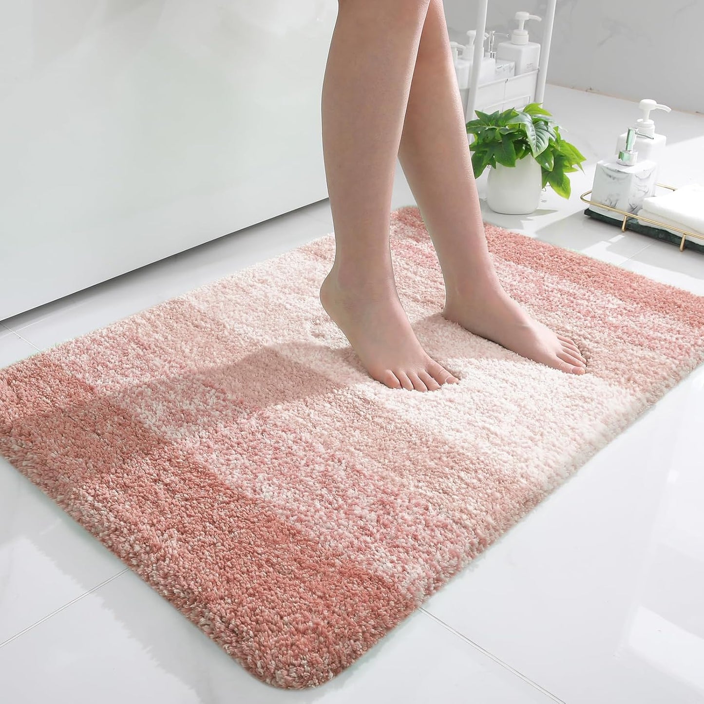 OLANLY Bathroom Rugs - Extra Soft Microfiber Mat with Rubber Backing | Quick Dry, Machine Washable - 36x24, Peach