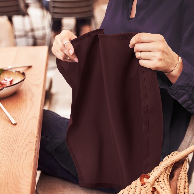Utopia Home [288 Pack, Burgundy] Cloth Napkins 17x17 Inches, 100% Polyester Hemmed Edges, Washable and Reusable Ideal for Parties, Weddings and Dinners