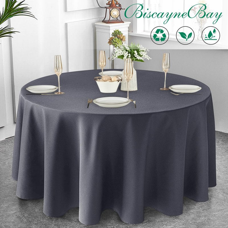 Biscaynebay Textured Fabric Round Christmas Table Cloths 108", Hunter Green Water Resistant Folding Table Covers for Dining, Kitchen, Wedding, Parties etc. Machine Washable